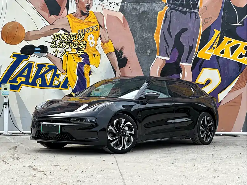 2023款极氪001二手车新势力豪华简约高级心动价215万